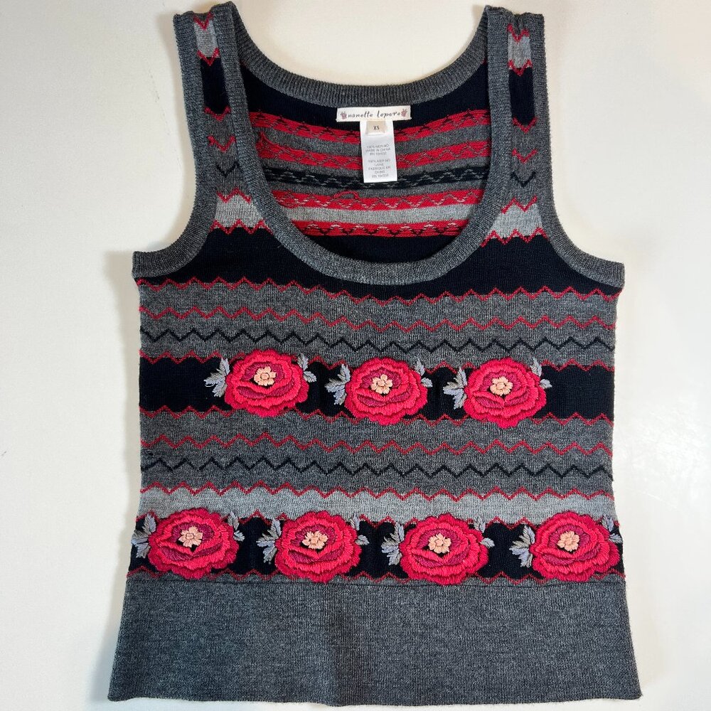 NANETTE LEPORE Vintage Merino Wool Embroidered Scoop Neck Sweater Vest XS